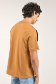 Camiseta estampada, cuello redondo, manga corta