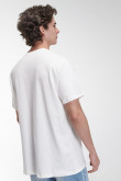 Camiseta manga corta con estampado.
