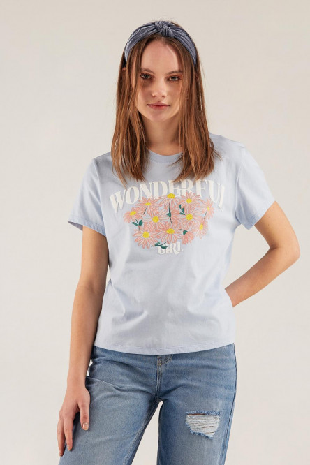 Camiseta básica manga corta estampada.