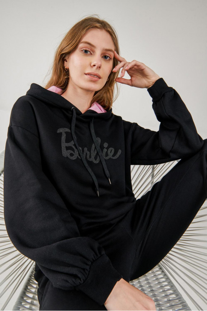 Buzo, con estampado en frente y capota, de  Barbie