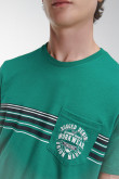 Camiseta manga corta con estampado.