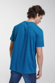 Camiseta manga corta con estampado.