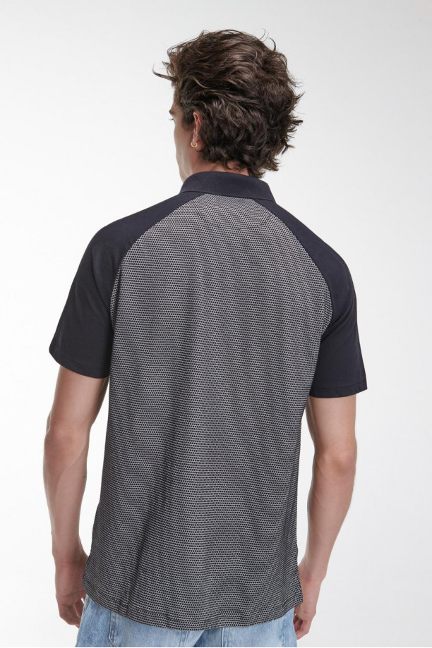 Camiseta Polo unicolor con cuello y puños tejidos