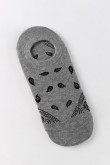 Medias cortas con diseño.