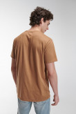 Camiseta básica manga corta estampada.
