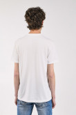 Camiseta manga corta con estampado.