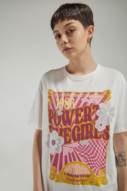 Camiseta básica manga corta estampada.