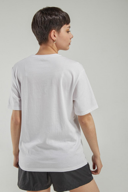 Camiseta básica manga corta estampada.