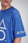 Camiseta cuello redondo, estampada de PlayStation.