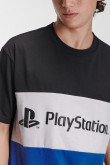 Camiseta cuello redondo, estampada de PlayStation.