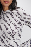 Camiseta estampada, manga larga con cuello redondo.