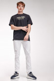 Camiseta manga corta con estampado.