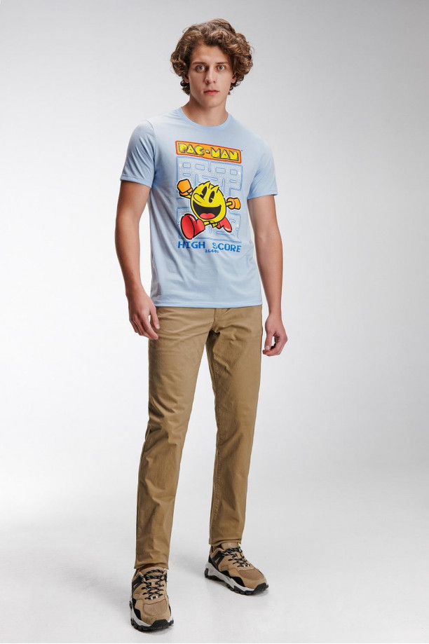 Camiseta manga corta, estampada en frente de Pacman.