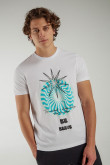 Camiseta manga corta estampada.