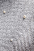 Camiseta manga corta, con perlas.