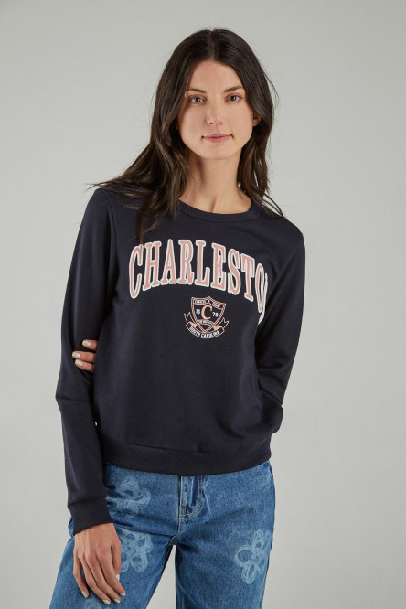 Buzo cuello redondo estampado.