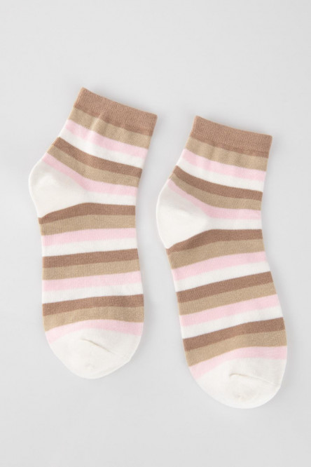 Medias cortas con Diseño.