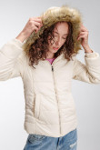 Chaqueta acolchada con capota