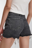 Short denim tiro alto.