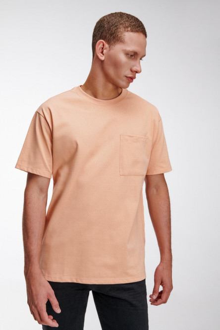 Camiseta manga corta unicolor.