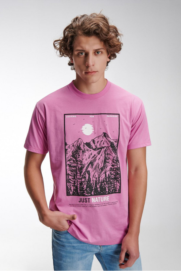 Camiseta oversize estampada, cuello redondo, manga corta