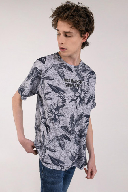 Camiseta estampada, cuello redondo, manga corta con estampado frente