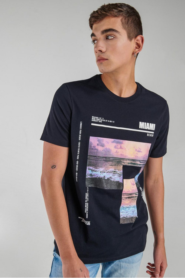 Camiseta básica manga corta estampada