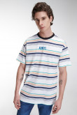 Camiseta estampada, cuello redondo, manga corta con rayas y estampado frente