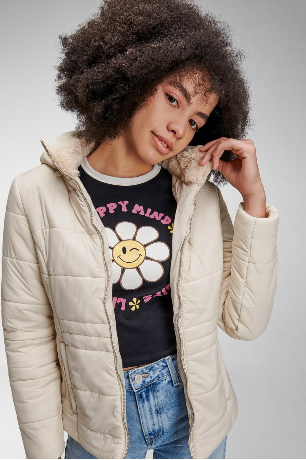 Chaqueta acolchada con capota