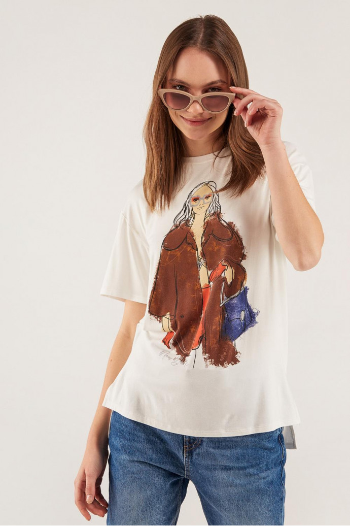 Camiseta femenina manga corta, estampada con telovit.