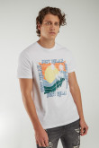 Camiseta manga corta estampada.