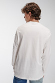 Camiseta estampada, cuello redondo, manga larga y bolsillo parche con estampado