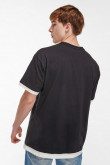Camiseta manga corta unicolor.