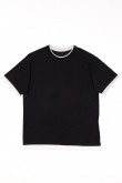 Camiseta manga corta unicolor.