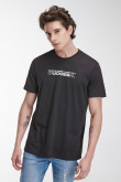 Camiseta básica manga corta estampada.