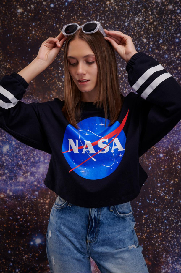 Buzo cuello redondo licencia NASA.