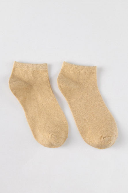 Medias cortas de color amarillo con diseño