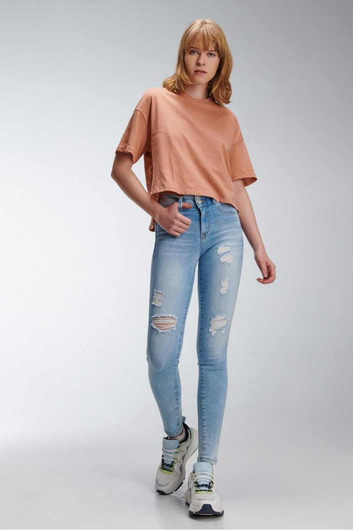 Camiseta, manga corta, cuello redondo, unicolor