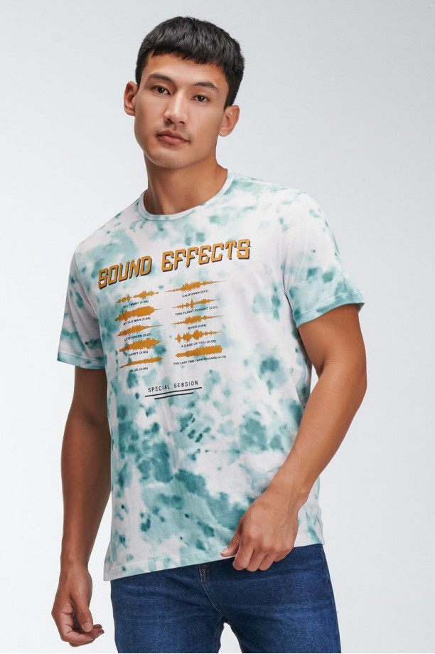 Camiseta manga corta con estampado.