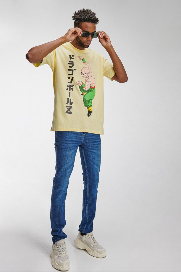 Camiseta, estampada de Dragon Ball Z.