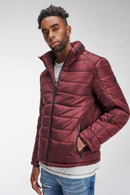 Chaqueta acolchada con capota