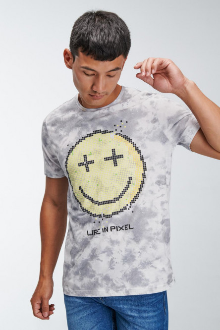 Camiseta manga corta con estampado.