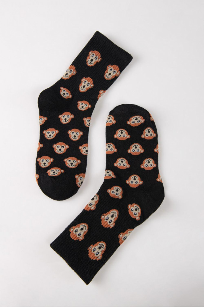 Medias largas con diseño.