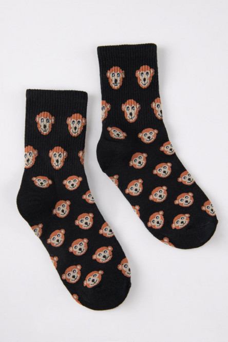 Medias largas con diseño.