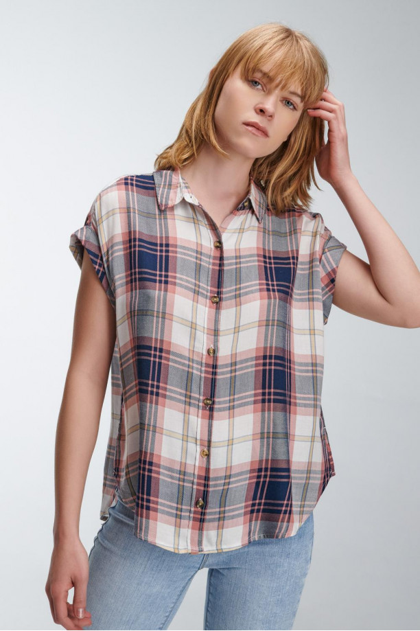 BLUSA A CUADROS