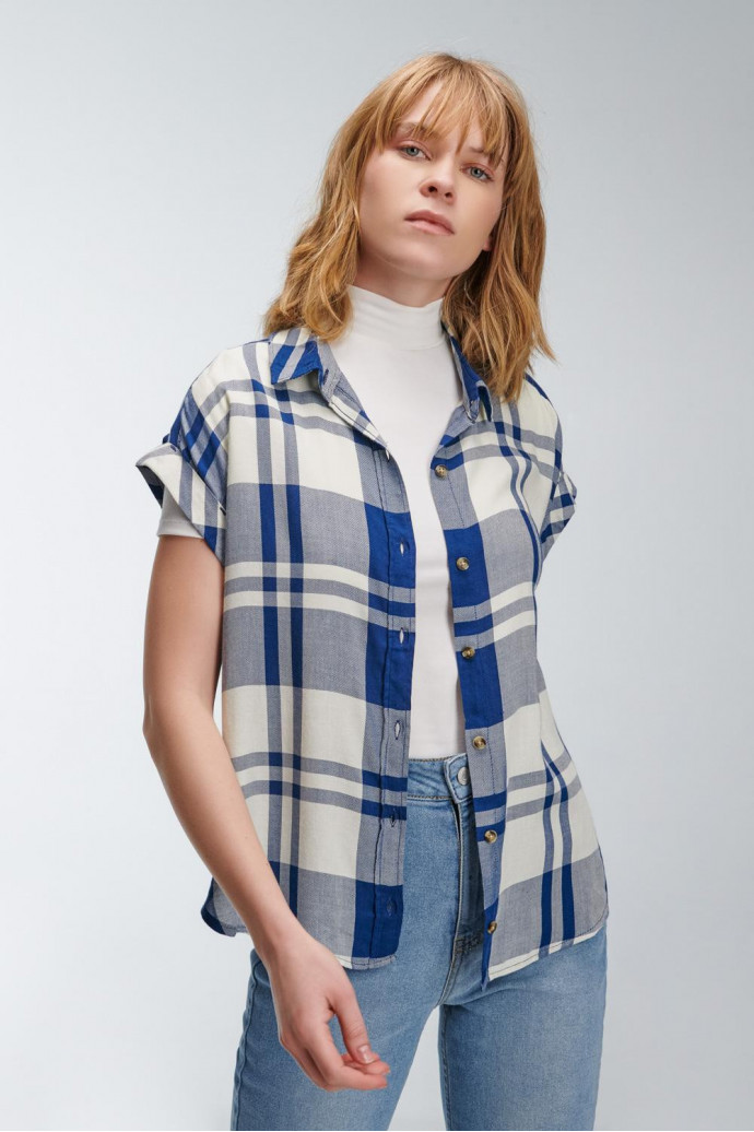 BLUSA A CUADROS