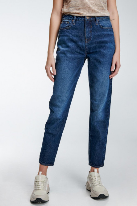 Jean boyfriend.