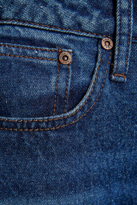Jean boyfriend.