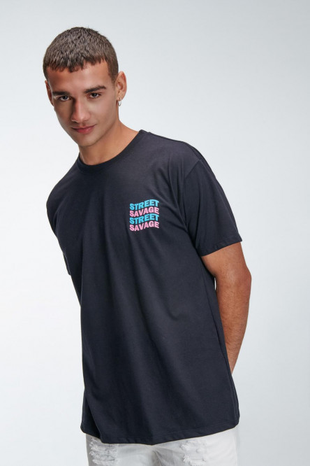 Camiseta manga corta con estampado.