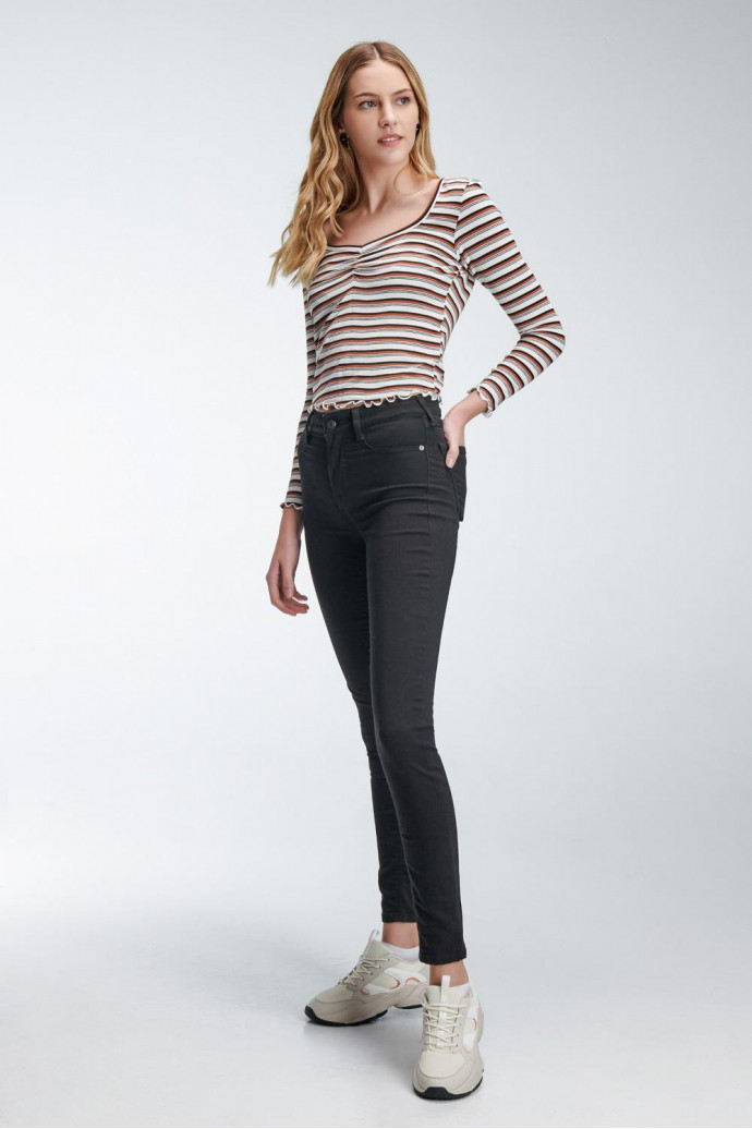 Jean jegging tiro alto